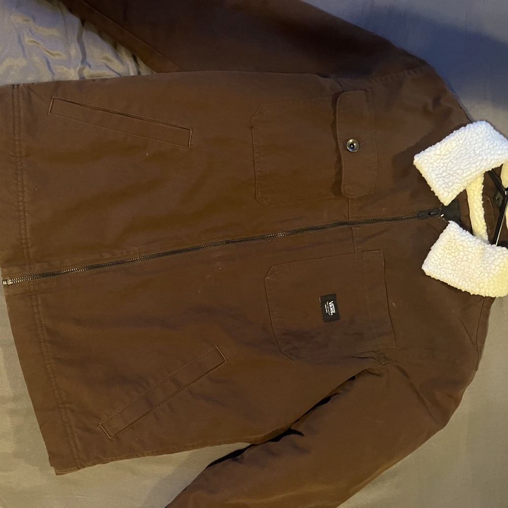 The jacket has no stains or nothing.